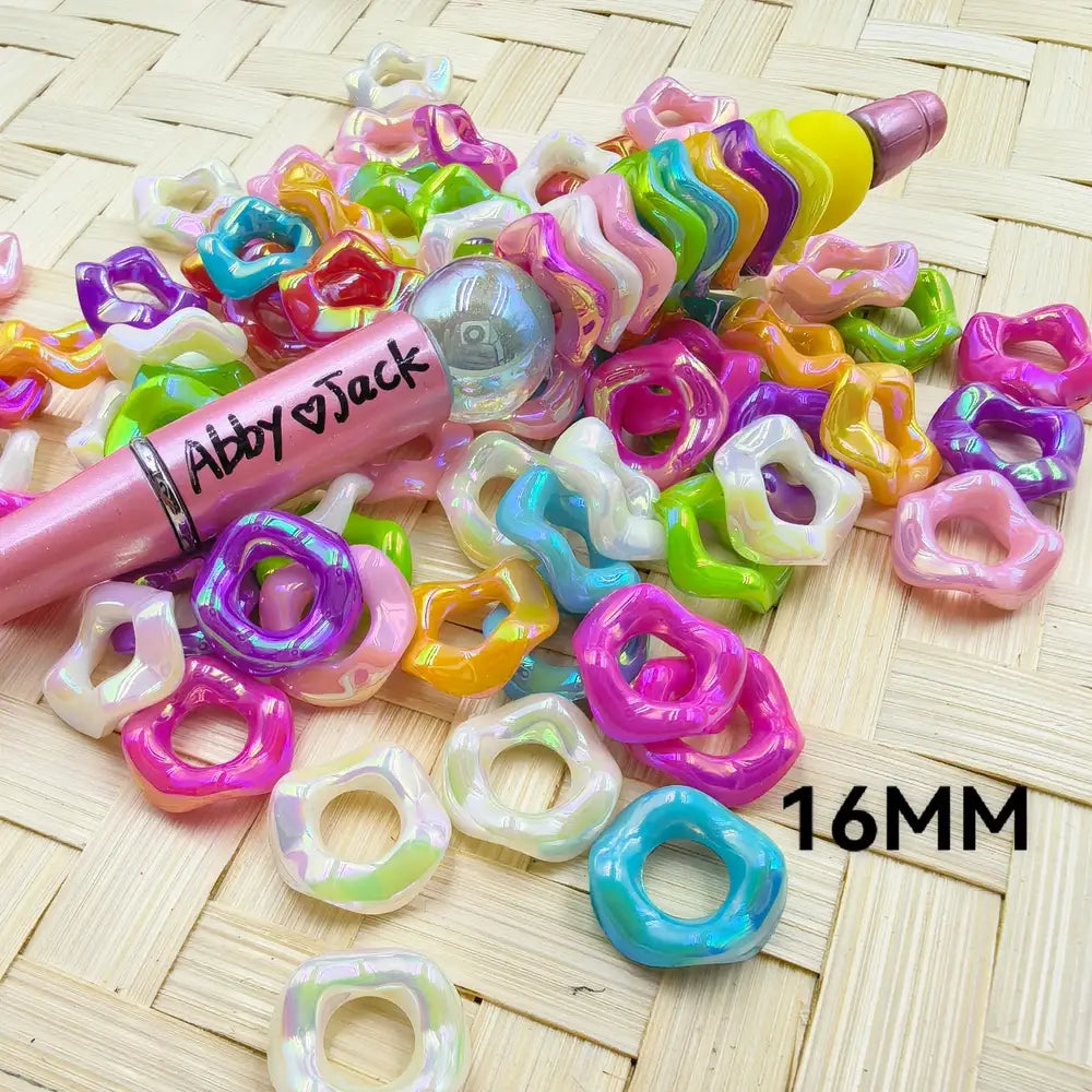 16mm Solid Color Shiny Wavy Shape Acrylic Spacer