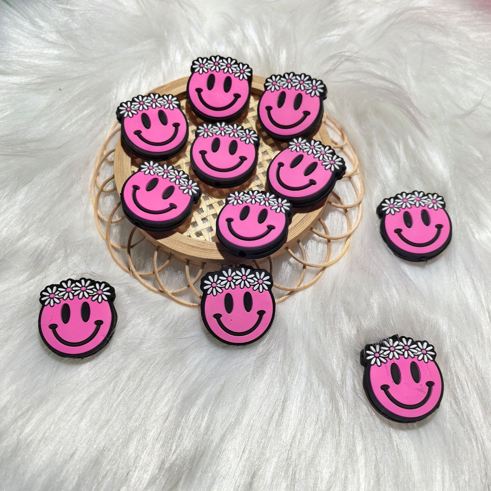 2D smiley face flower silicone cartoon beads-10PCS