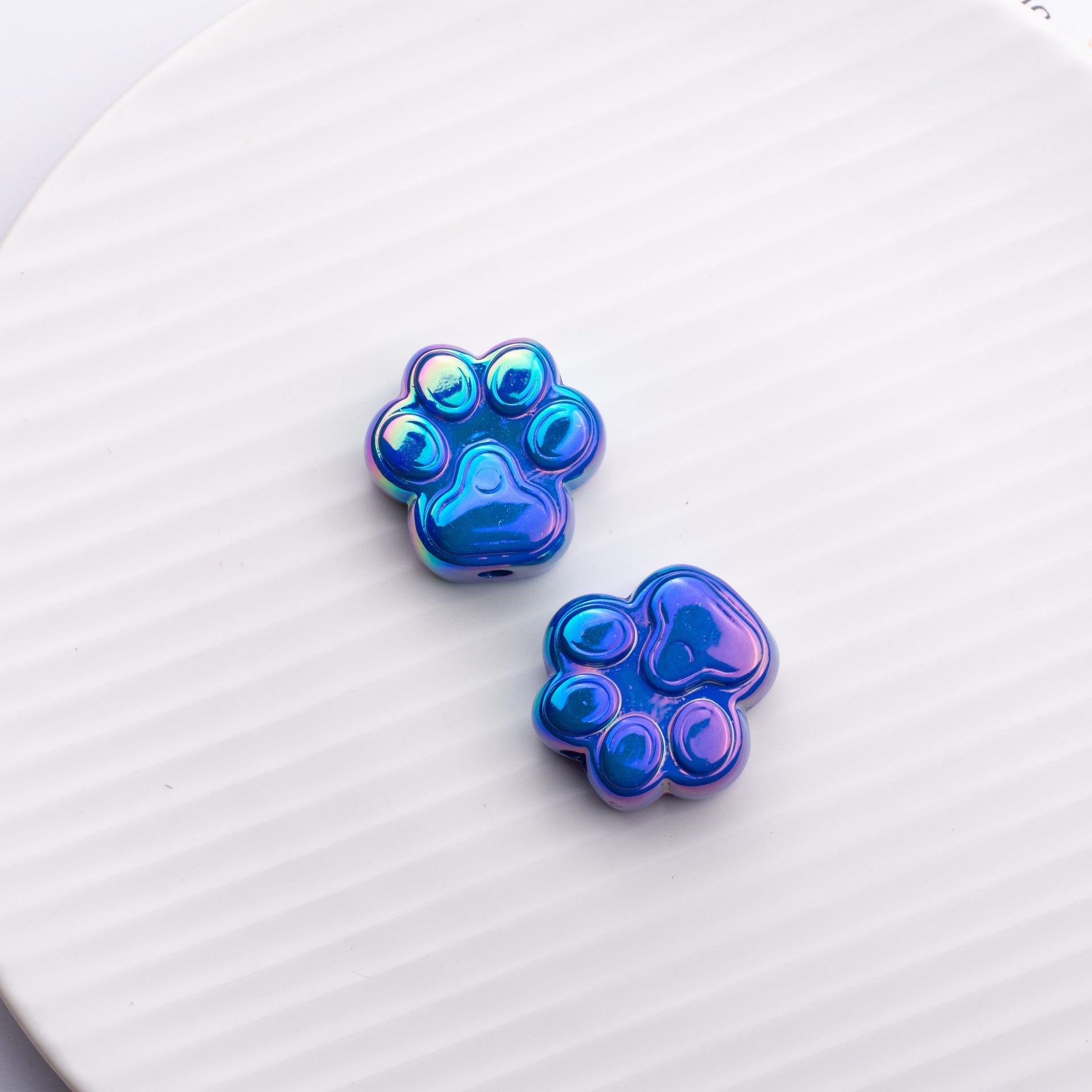 Wholesale Cat Claw Colorful UV Plated Acrylic Straight Hole Loose Beads-50PCS