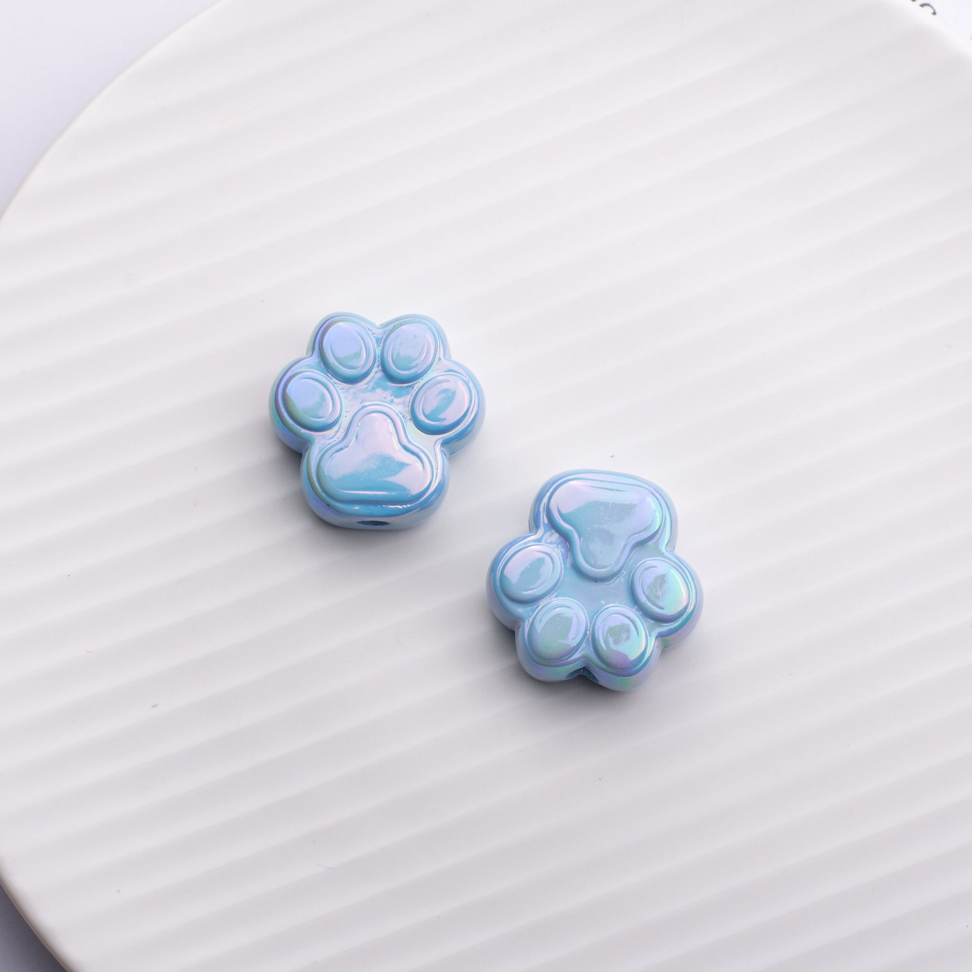 Wholesale Cat Claw Colorful UV Plated Acrylic Straight Hole Loose Beads-50PCS