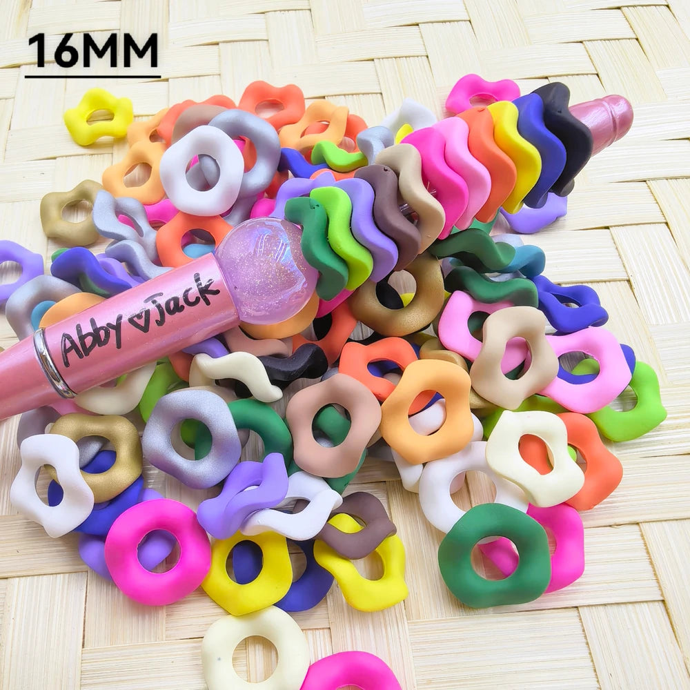 16mm Matte Wavy Shape Solid Color Acrylic Spacer Beads