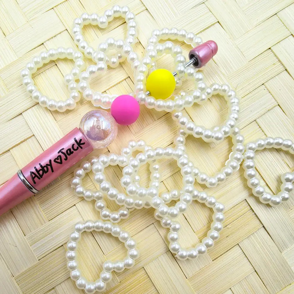 Heart-Shaped Plastic Frame for Pens